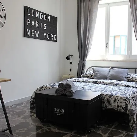Wanderlust Bed & Breakfast 2*