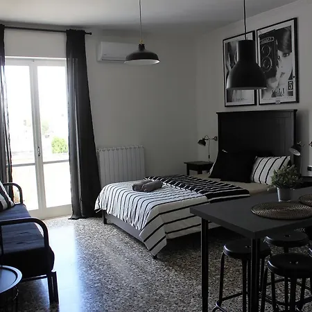Wanderlust Bed & Breakfast Lecce