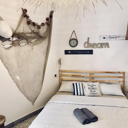 Wanderlust Bed & Breakfast 2*