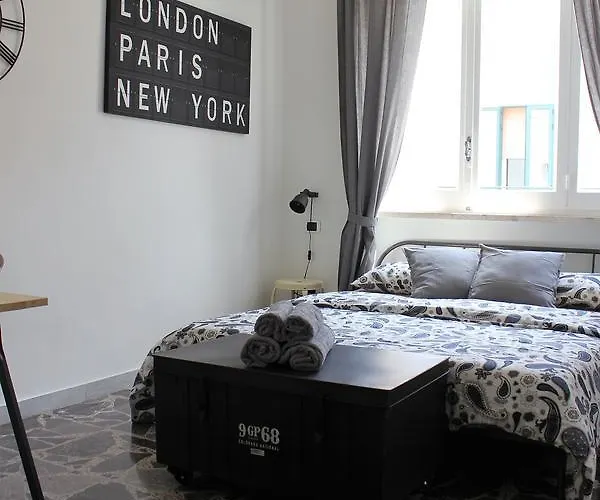 Wanderlust לינה וארוחת בוקר 2*