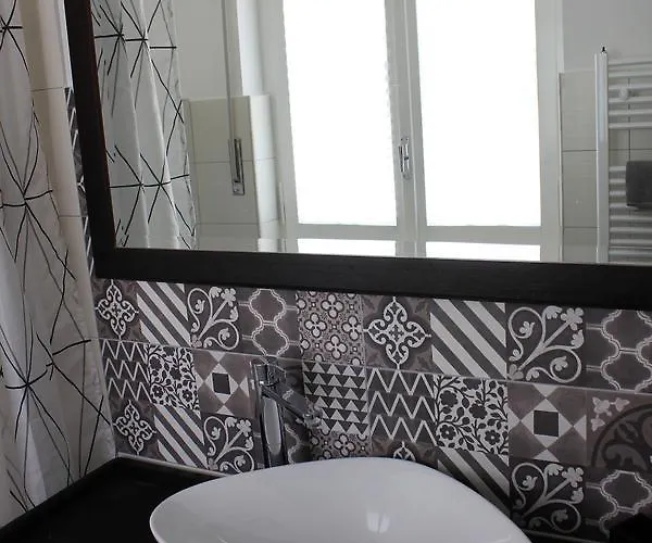 Wanderlust ベッド・アンド・ブレックファスト 2*