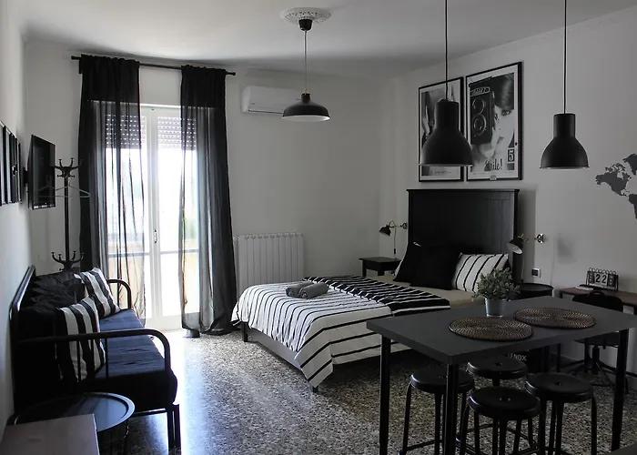 Wanderlust ベッド・アンド・ブレックファスト レッチェ