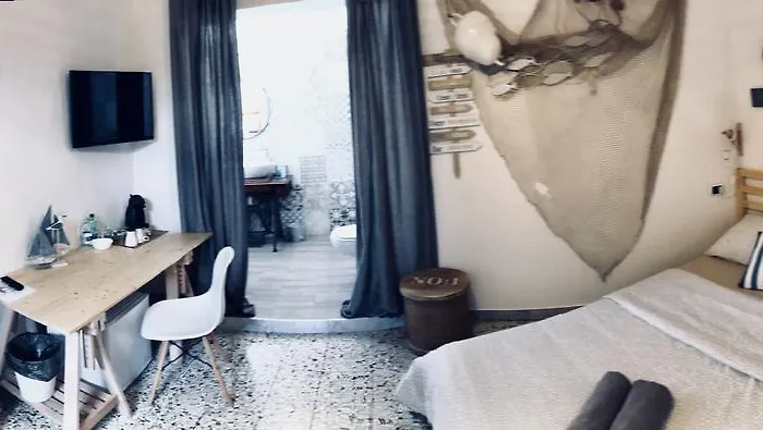 לינה וארוחת בוקר Wanderlust